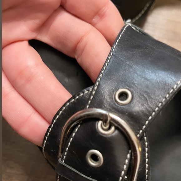 Vintage coach black wedge heels size 8.5 - Picture 2 of 3